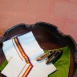 checkered jacquard maroon kara set mundu