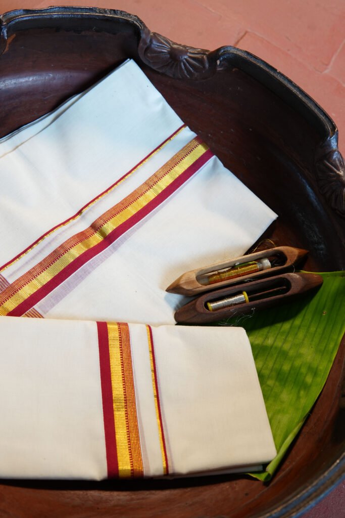 Set Mundu